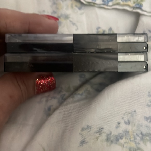 Brand new wet & wild multicolor eyeshadow in Lights Out #338 - Picture 3 of 4